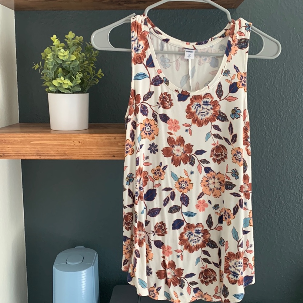 Old Navy cotton tank